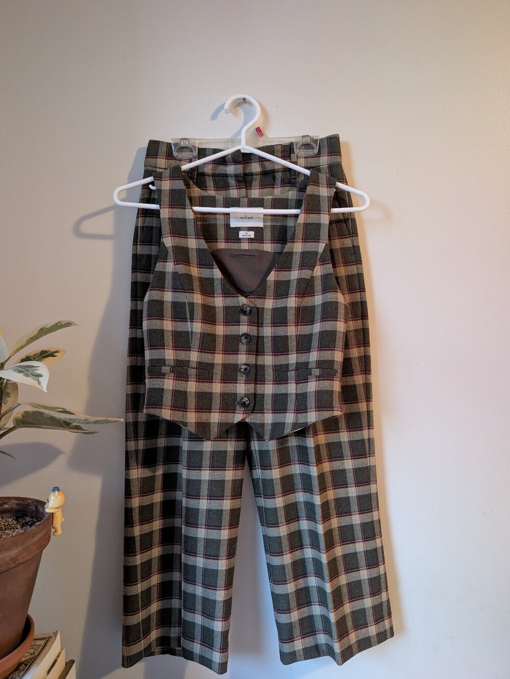 Wilfred Green Plaid Matching Set - High Waisted Dress Pants & Cropped Vest